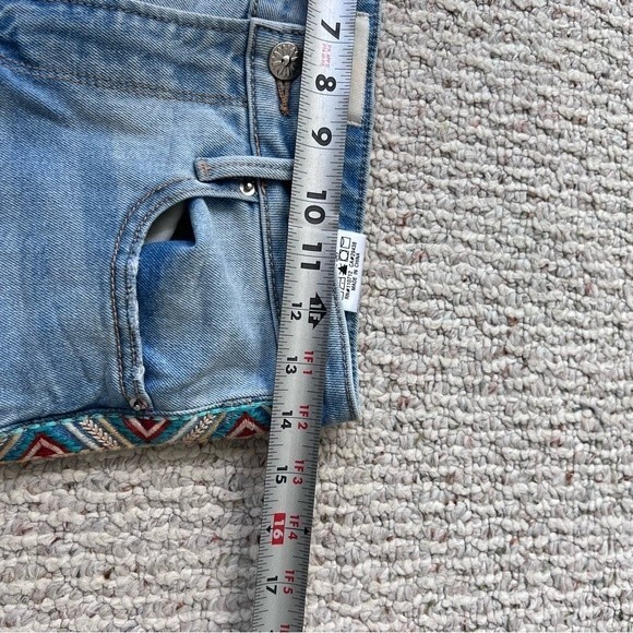 Driftwood Gizelle Girlfriend Skinny Embroidered distressed jeans - Picture 11 of 15